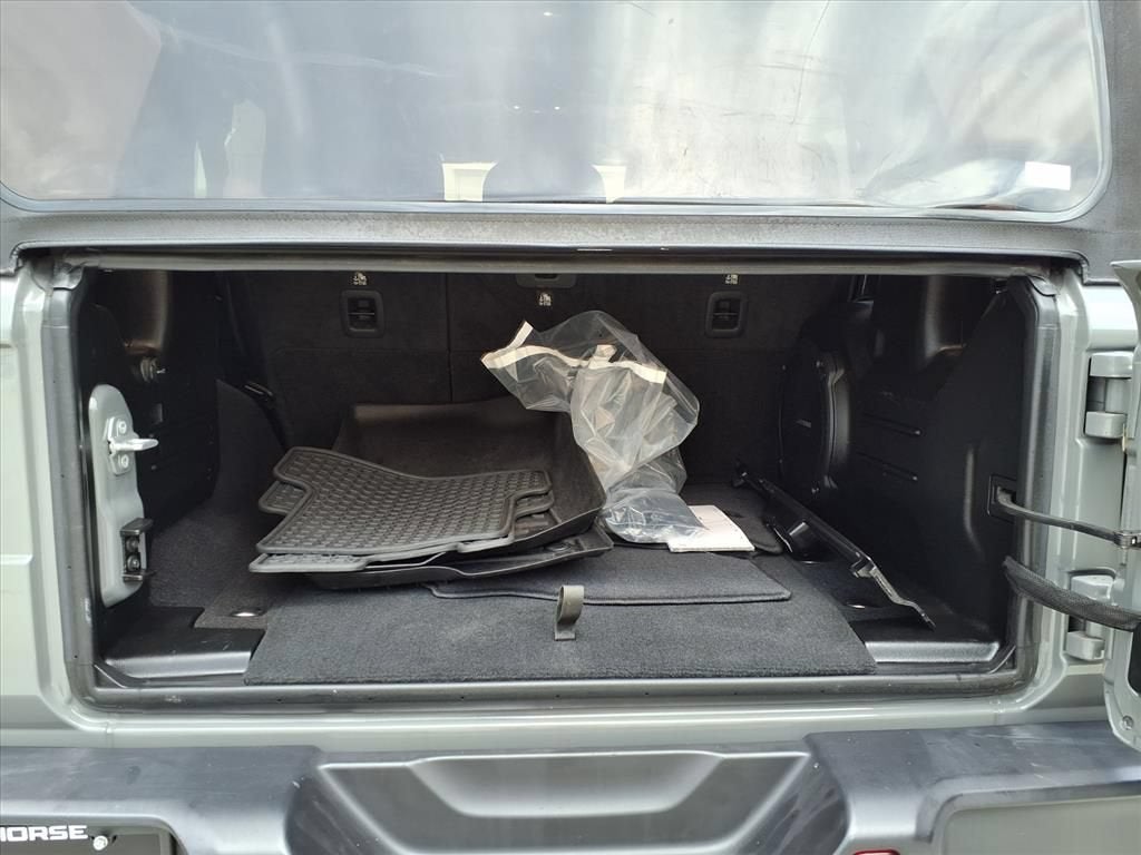 2023 Jeep Wrangler 4-Door Sahara - Photo 17