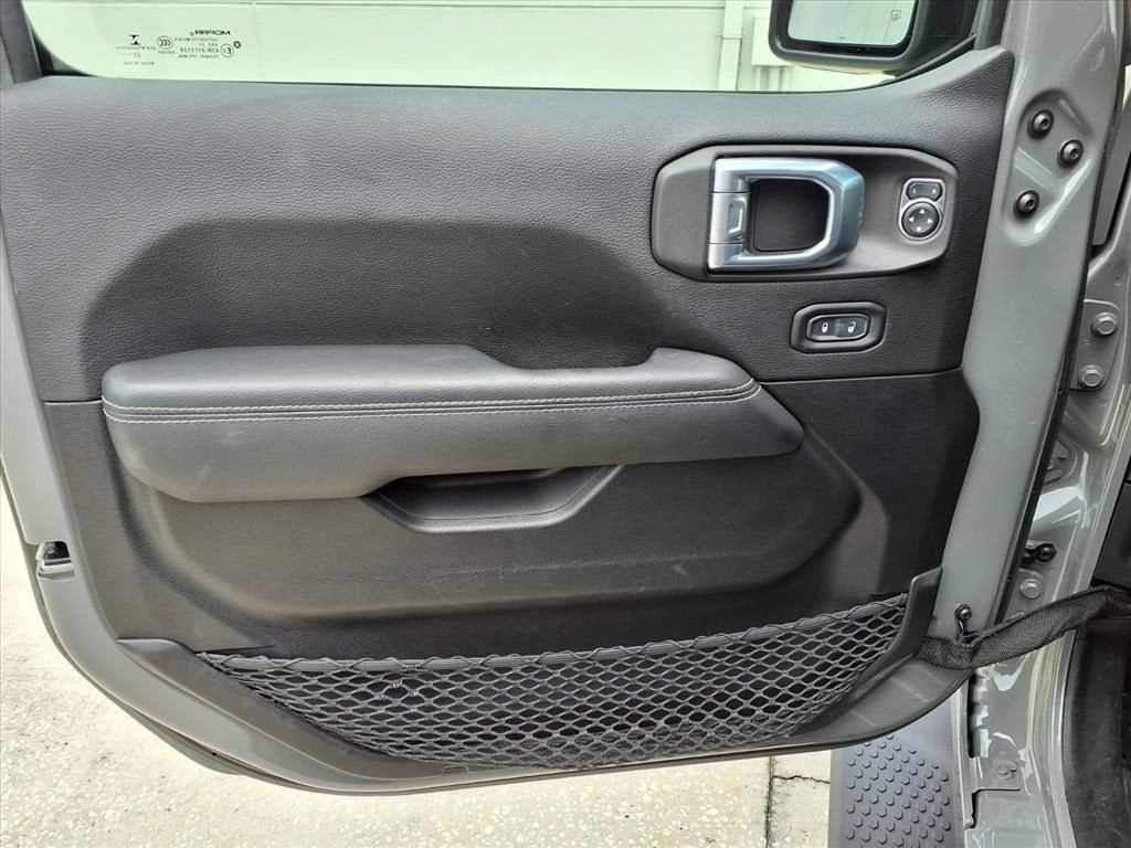 2023 Jeep Wrangler 4-Door Sahara - Photo 22