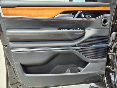 2022 Jeep Grand Wagoneer Series III