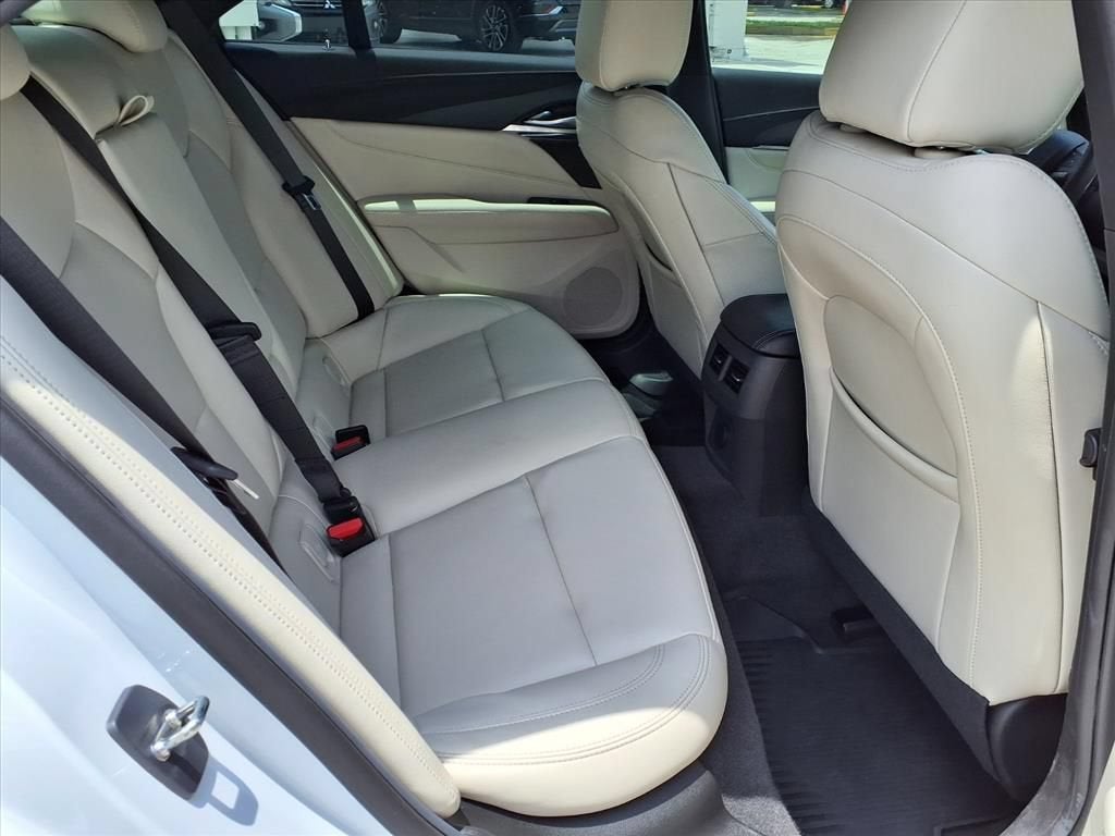 2023 Cadillac CT4 Luxury