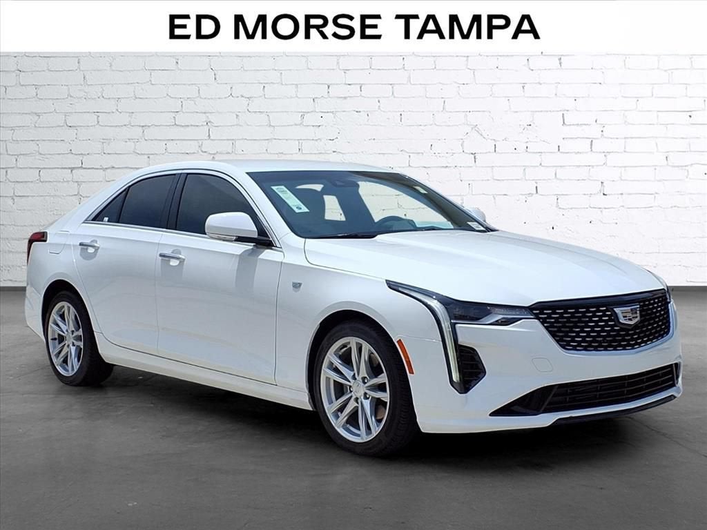 2023 Cadillac CT4 Luxury