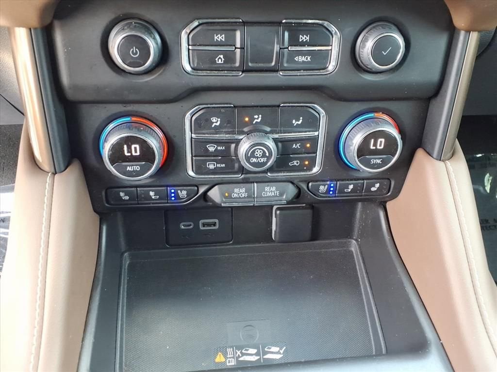 2022 Chevrolet Suburban High Country