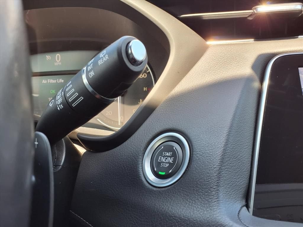 2023 Cadillac XT4 FWD Luxury