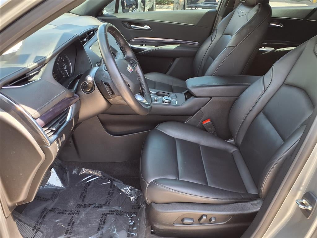 2023 Cadillac XT4 Luxury