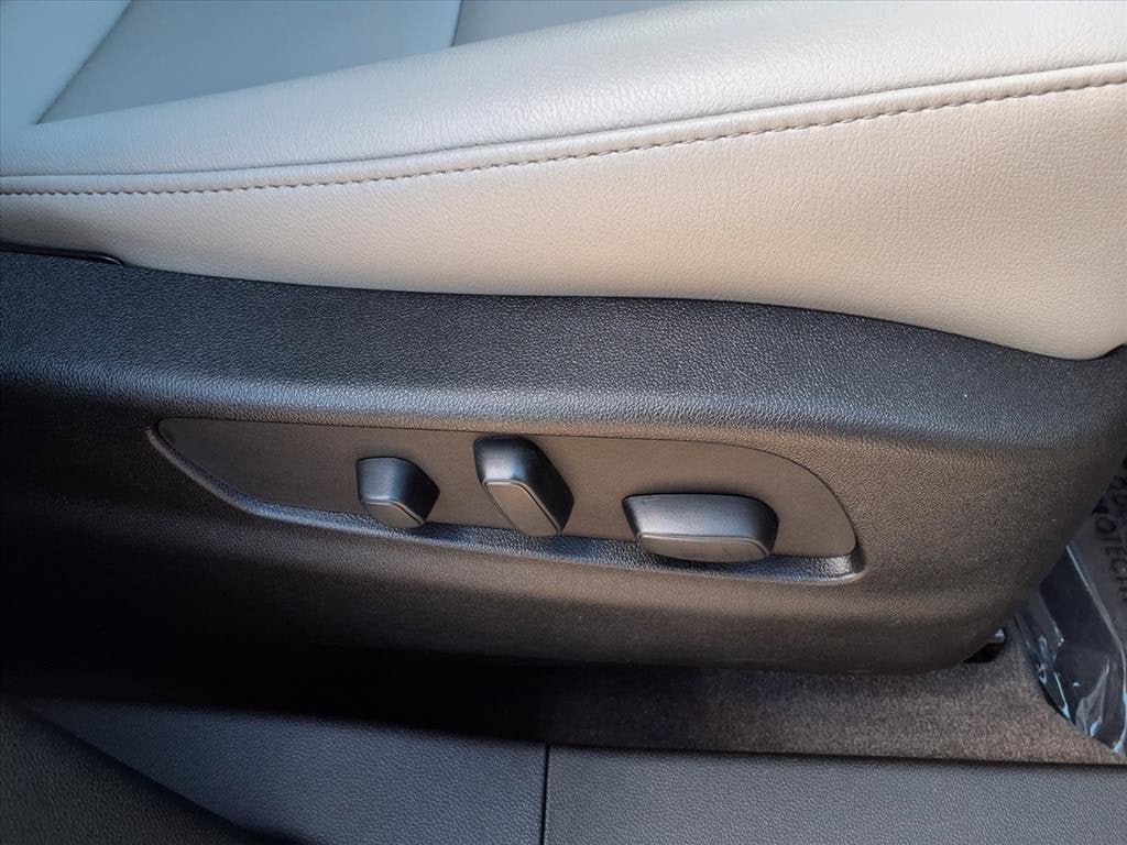2023 Cadillac XT4 FWD Luxury