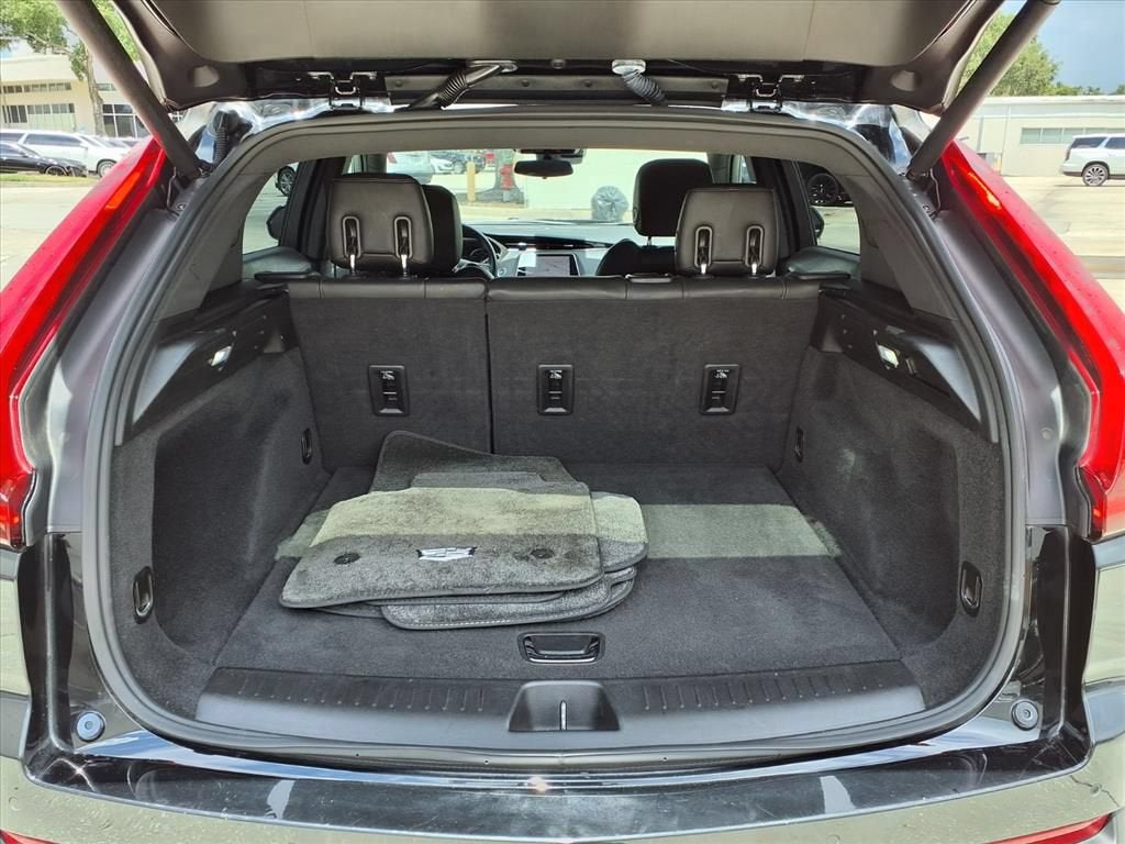 2022 Cadillac XT4 FWD Luxury
