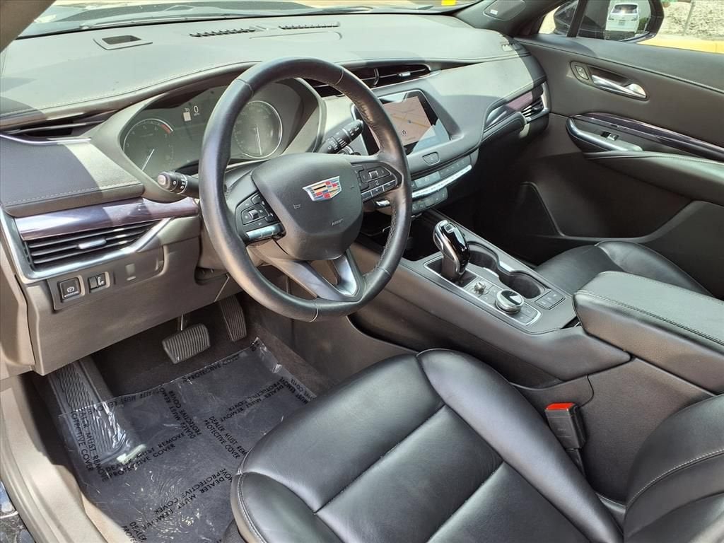 2022 Cadillac XT4 FWD Luxury