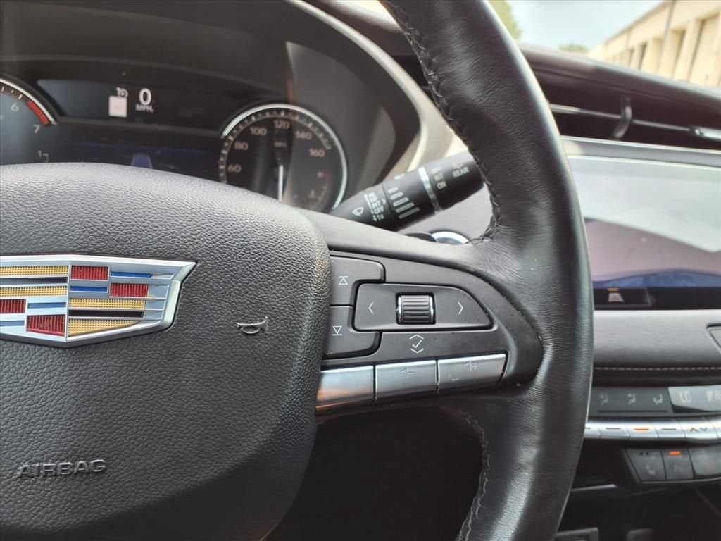 2022 Cadillac XT4 FWD Luxury