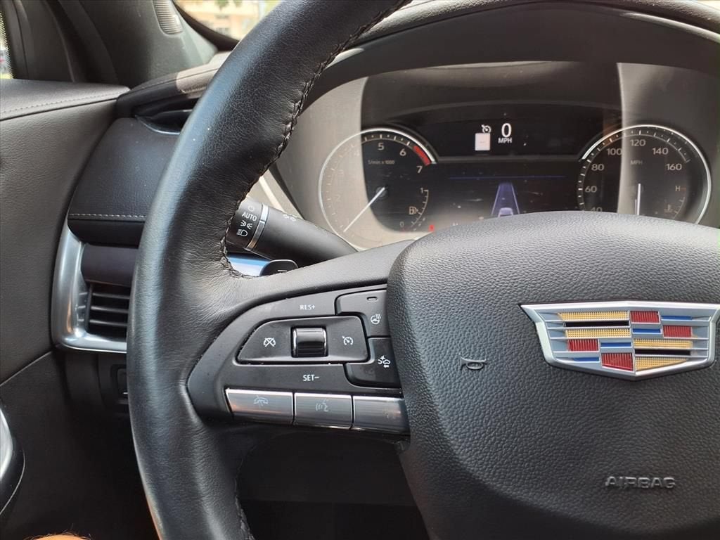 2022 Cadillac XT4 FWD Luxury