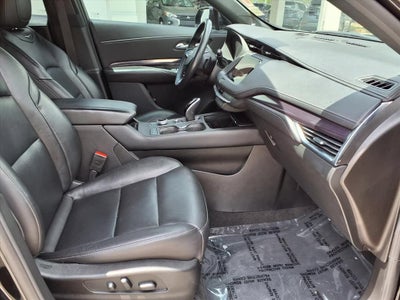 2022 Cadillac XT4 FWD Luxury