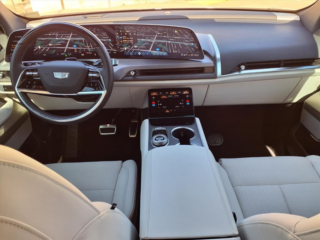 2026 Cadillac VISTIQ Luxury