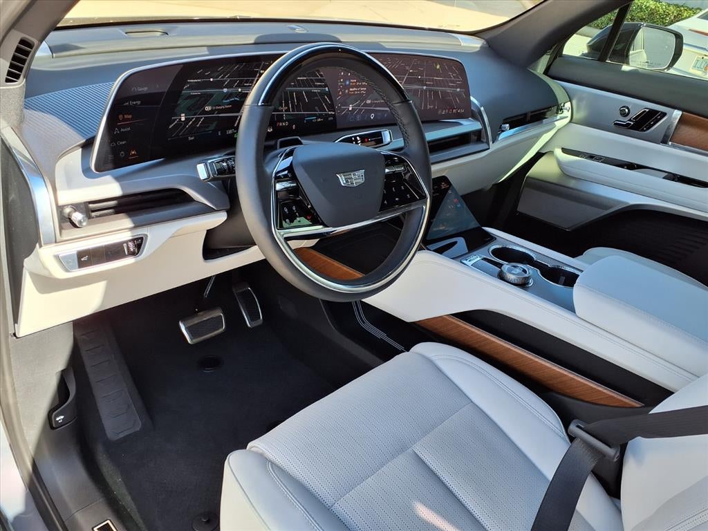 2026 Cadillac VISTIQ Luxury