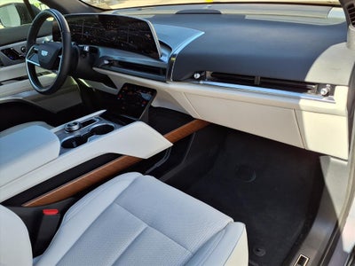 2026 Cadillac VISTIQ Luxury