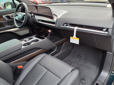 2026 Cadillac VISTIQ Luxury