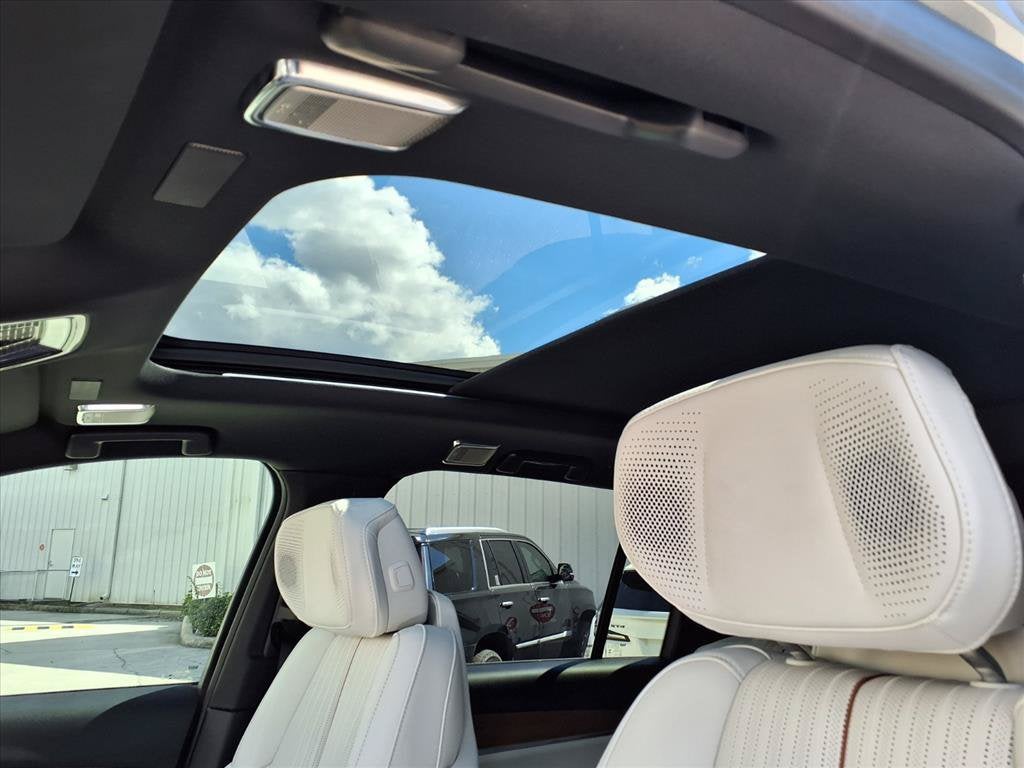 2026 Cadillac VISTIQ Sport - Photo 21