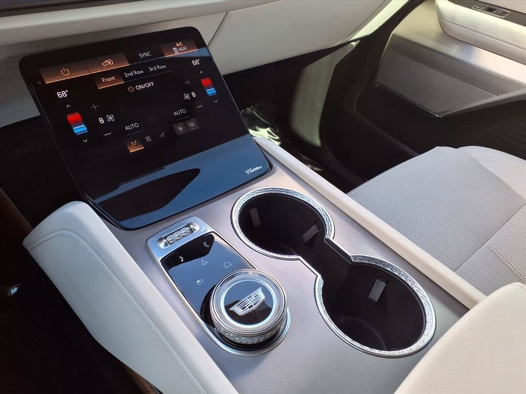 2026 Cadillac VISTIQ Sport - Photo 22