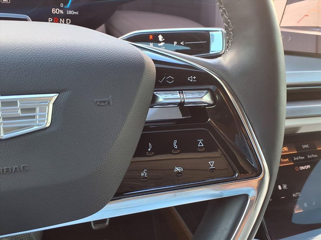 2026 Cadillac VISTIQ Sport - Photo 25