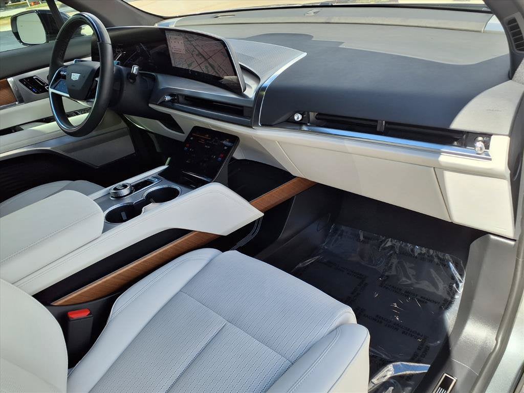 2026 Cadillac VISTIQ Sport - Photo 8