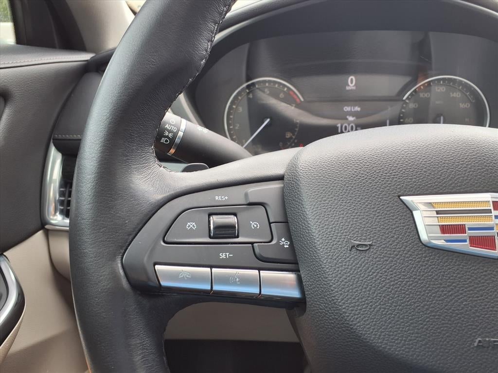 2022 Cadillac XT4 Premium Luxury