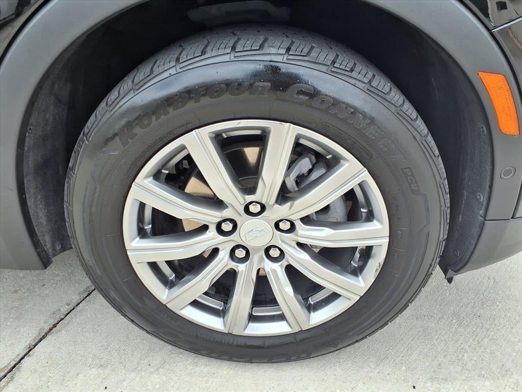 2022 Cadillac XT4 Premium Luxury