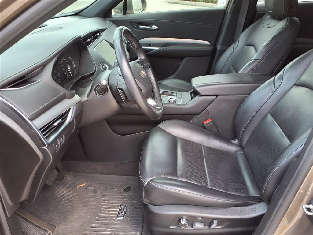 2020 Cadillac XT4 FWD Premium Luxury