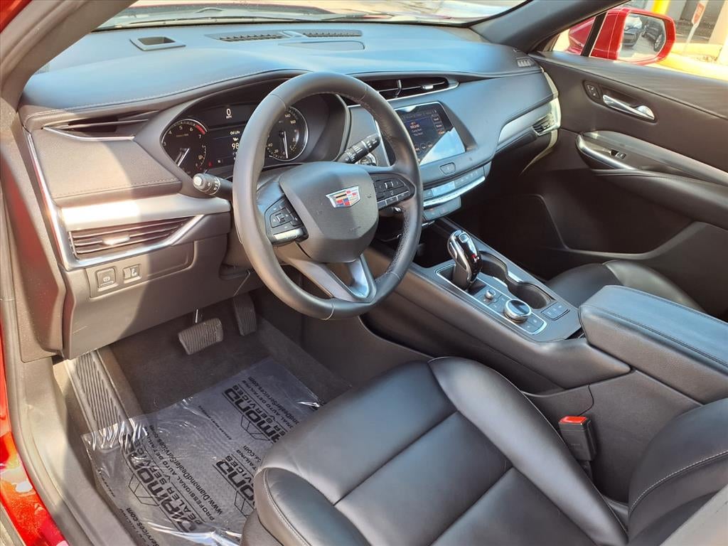 2021 Cadillac XT4 Premium Luxury