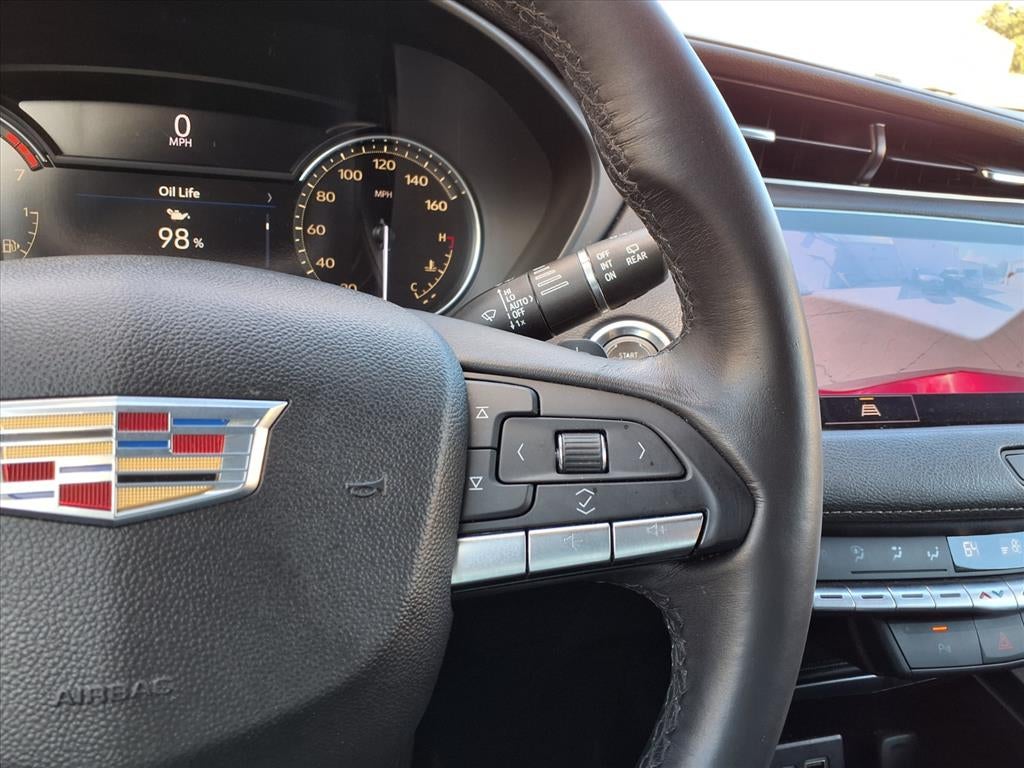 2021 Cadillac XT4 Premium Luxury