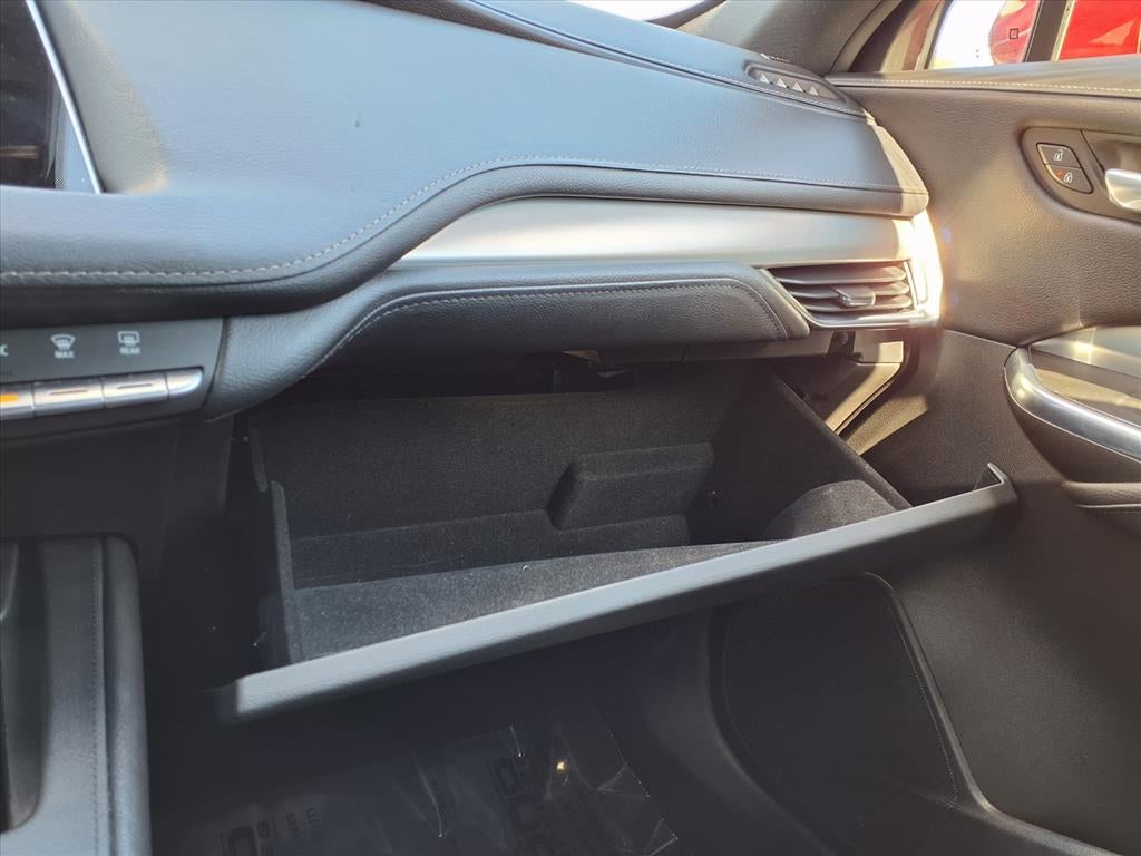 2021 Cadillac XT4 Premium Luxury