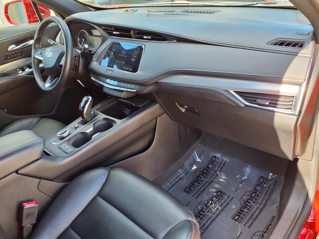 2021 Cadillac XT4 Premium Luxury