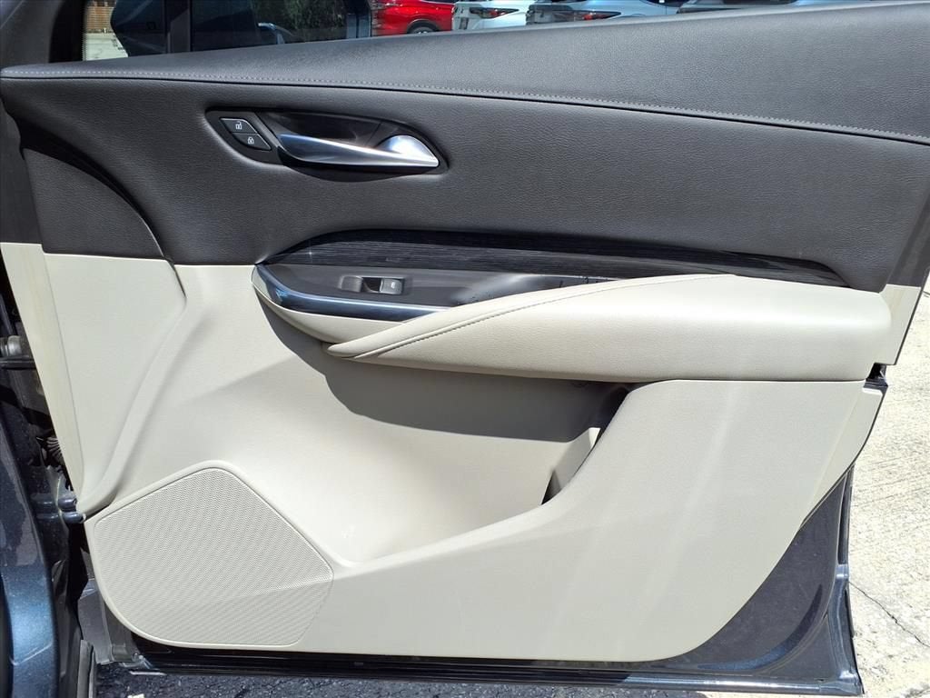 2019 Cadillac XT4 FWD Premium Luxury