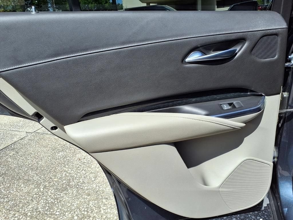 2019 Cadillac XT4 FWD Premium Luxury