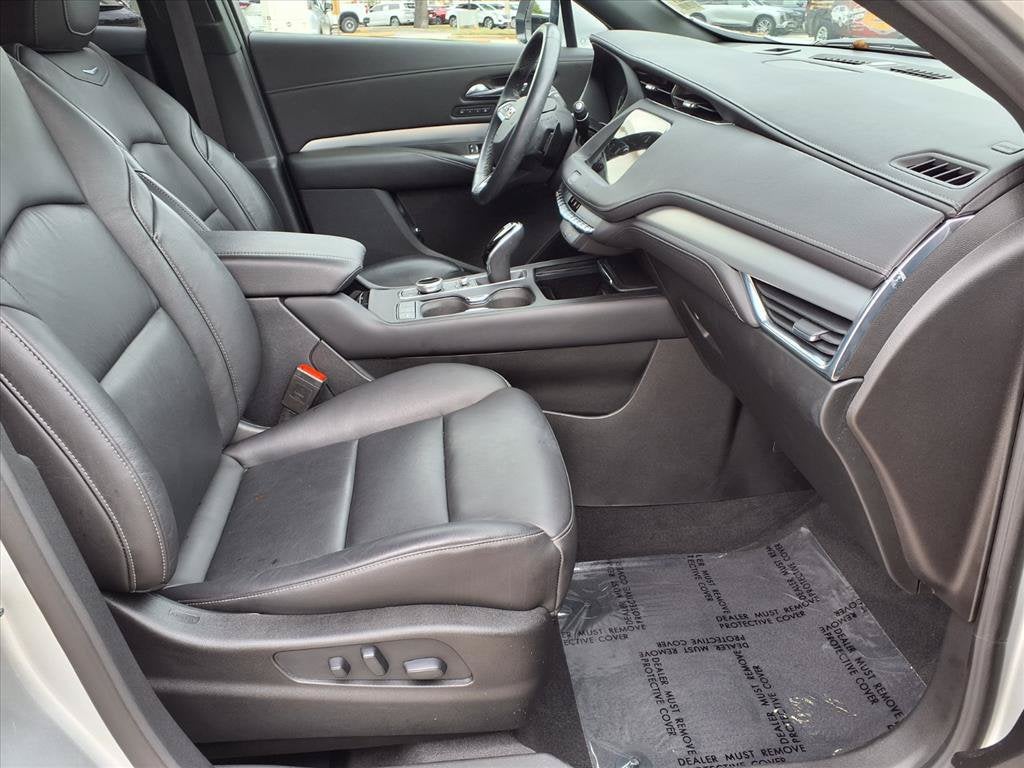 2021 Cadillac XT4 FWD Premium Luxury