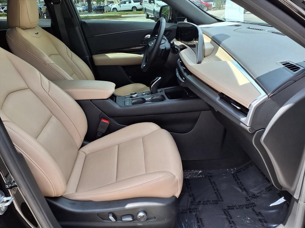 2024 Cadillac XT4 Premium Luxury