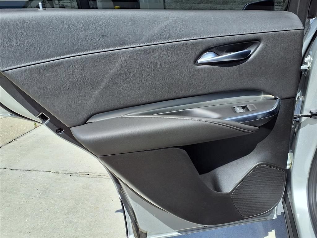 2021 Cadillac XT4 FWD Premium Luxury