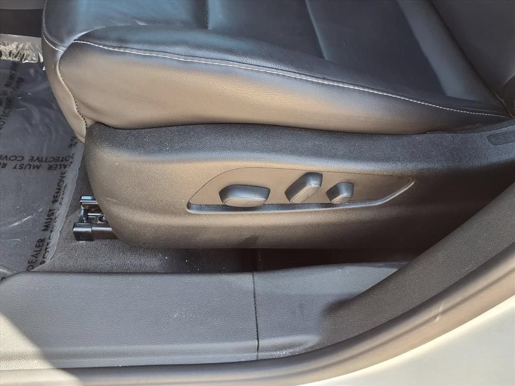 2021 Cadillac XT4 FWD Premium Luxury