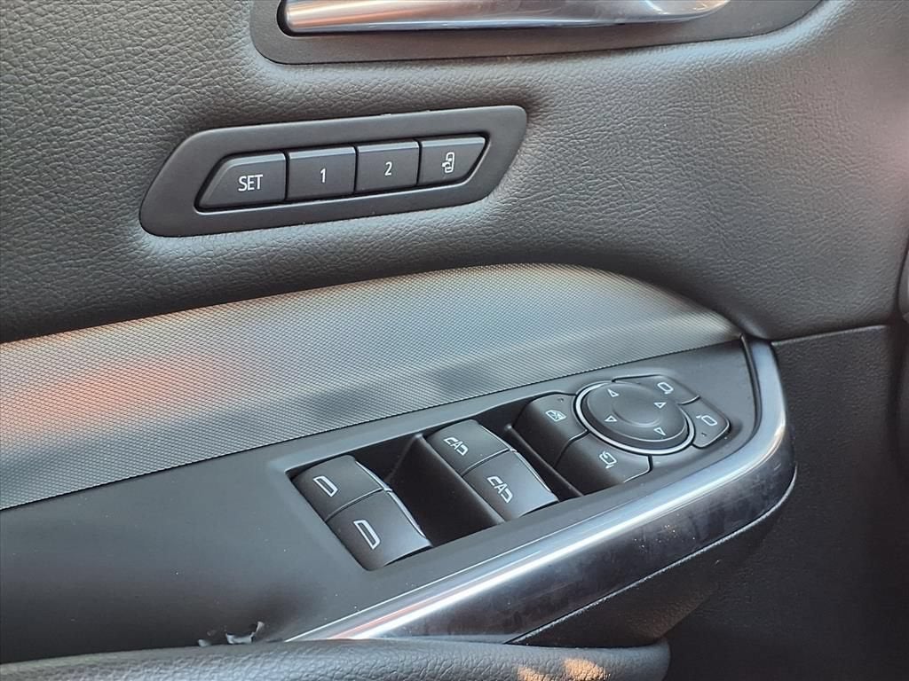 2021 Cadillac XT4 FWD Premium Luxury