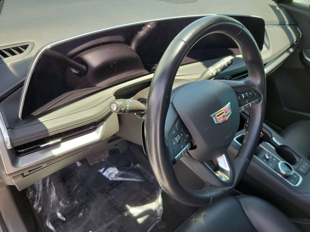 2024 Cadillac XT4 Premium Luxury