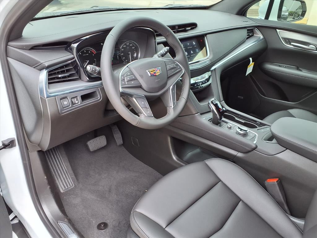 2026 Cadillac XT5 Luxury