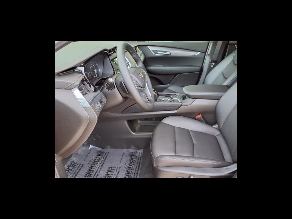 2026 Cadillac XT5 Luxury