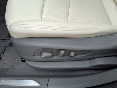 2023 Cadillac XT5 FWD Premium Luxury