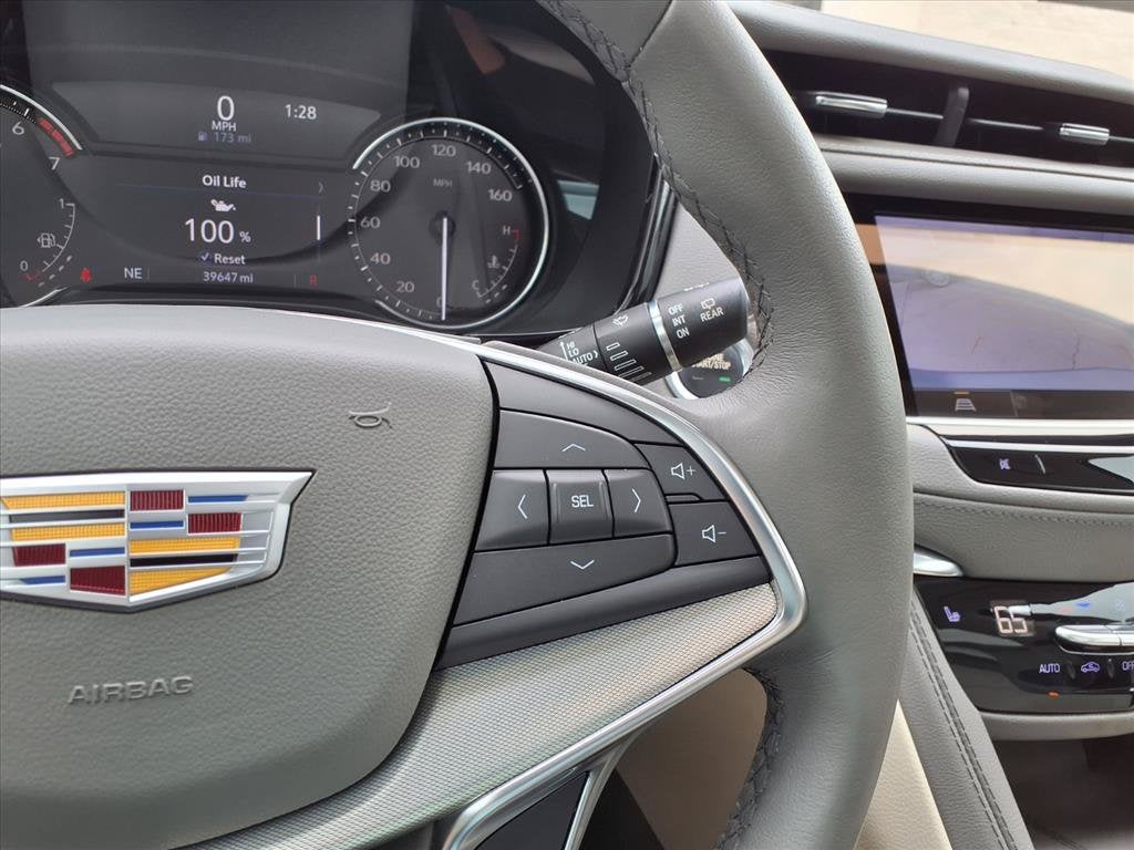 2023 Cadillac XT5 FWD Premium Luxury