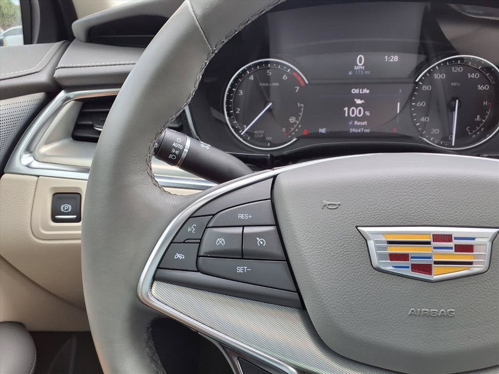 2023 Cadillac XT5 FWD Premium Luxury