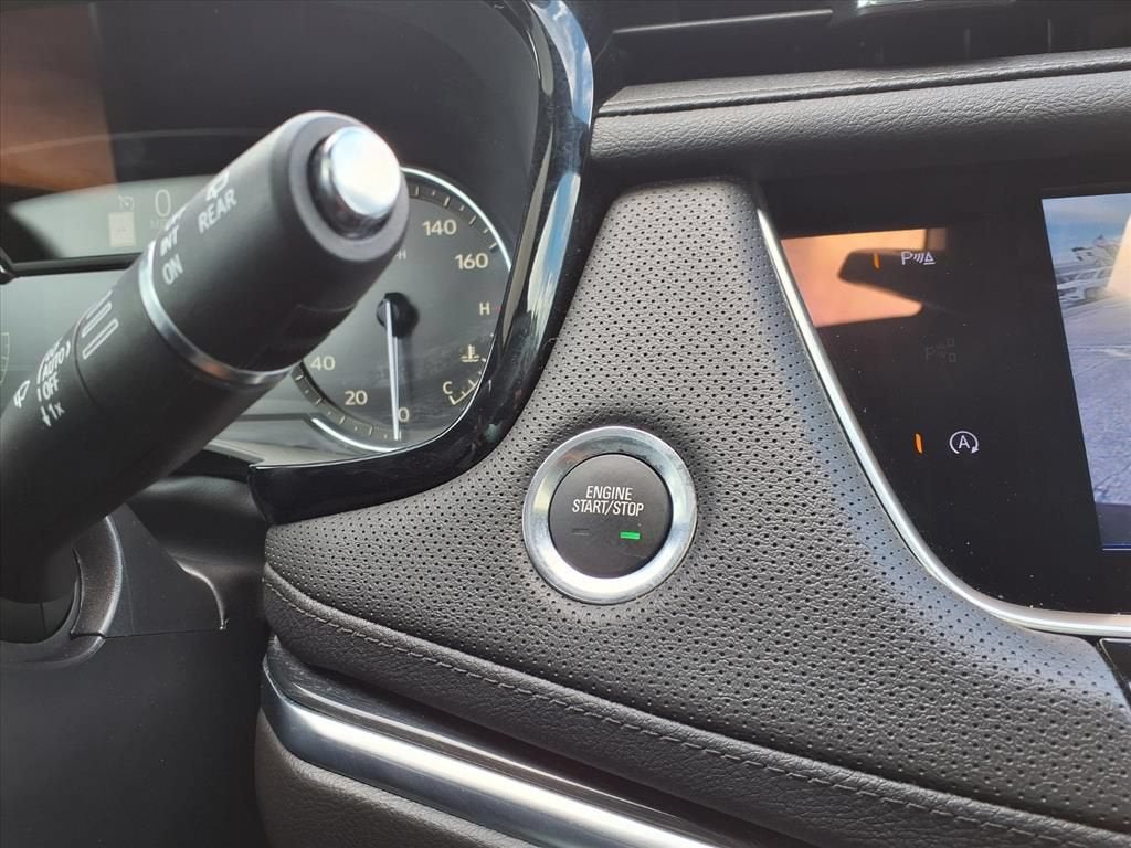 2022 Cadillac XT5 Premium Luxury