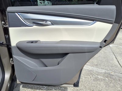 2022 Cadillac XT5 FWD Premium Luxury