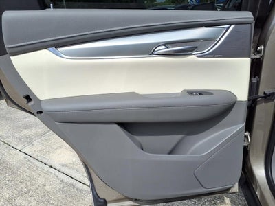 2022 Cadillac XT5 FWD Premium Luxury