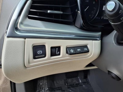 2022 Cadillac XT5 FWD Premium Luxury