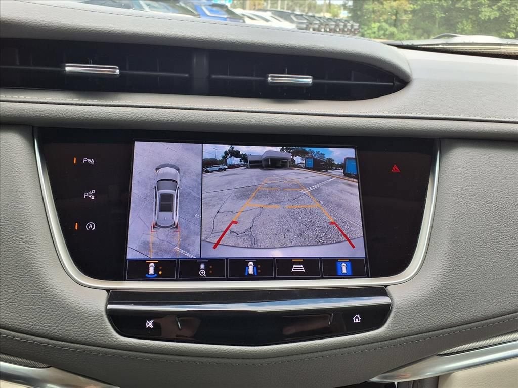 2022 Cadillac XT5 FWD Premium Luxury