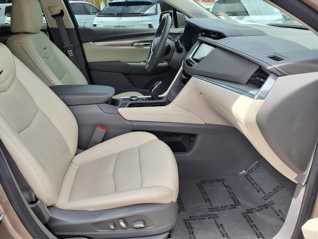 2022 Cadillac XT5 FWD Premium Luxury