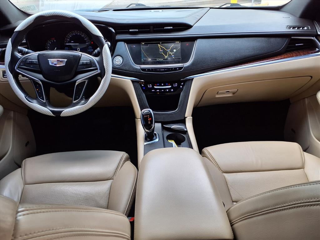 2018 Cadillac XT5 Premium Luxury FWD