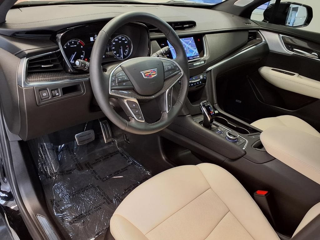 2025 Cadillac XT5 Sport